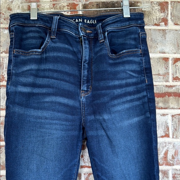 American Eagle Next Level Stretch Dark Wash
 Super High-Rise Jegging Jeans - Picture 2 of 10